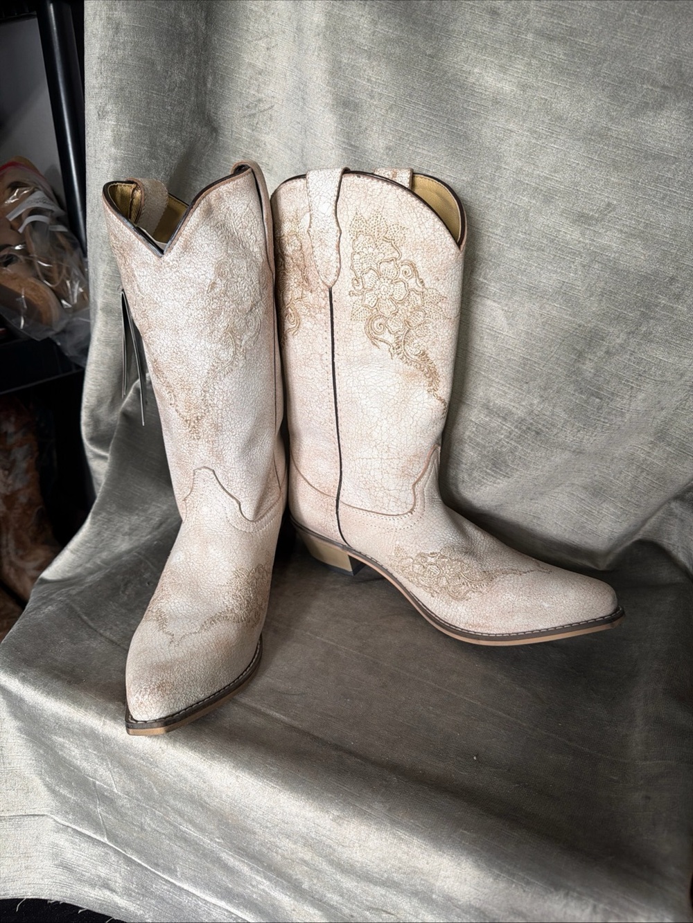 Western-Inspired Cream Embroidered Cowboy Boots